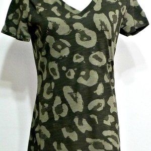 Mossimo Supply Co. Ladies Green Camouflage Short Sleeve Shirt - sIZE SP